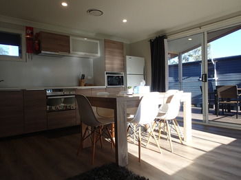Dungowan Waterfront Apartments - Accommodation 4U 238