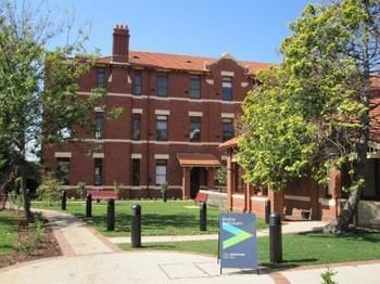 Yarra House Campus Summer Stays - Accommodation 4U 7