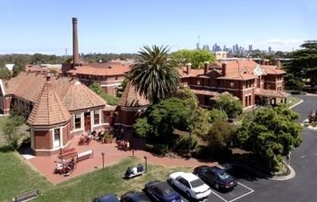 Yarra House Campus Summer Stays - Accommodation 4U 11