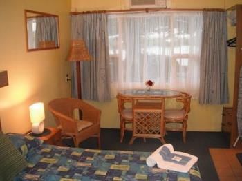 Black Swan Waterfront Motel - Accommodation 4U 0