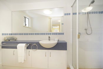 Sandy Shores Luxury Holiday Units - Accommodation 4U 7