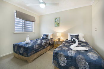 Sandy Shores Luxury Holiday Units - Accommodation 4U 10