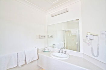 Branxton House Motel, Hunter Valley - Accommodation 4U 7