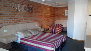 Branxton House Motel, Hunter Valley - Accommodation 4U 12