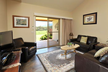 Langbrook Estate Cottages - Accommodation 4U 17