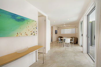 Jacaranda Noosa - Accommodation 4U 45
