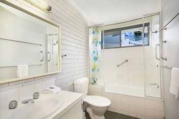 Jacaranda Noosa - Accommodation 4U 50