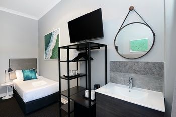Alison Lodge - Accommodation 4U 16