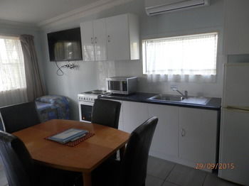 Glenwood Tourist Park & Motel - Accommodation 4U 23