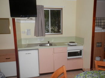 Glenwood Tourist Park & Motel - Accommodation 4U 25