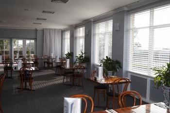 Old Maitland Inn - Accommodation 4U 1