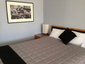 Old Maitland Inn - Accommodation 4U 12