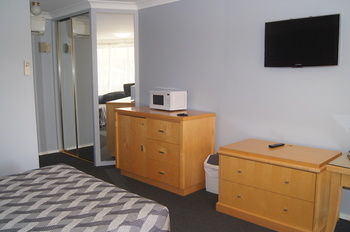 Old Maitland Inn - Accommodation 4U 36