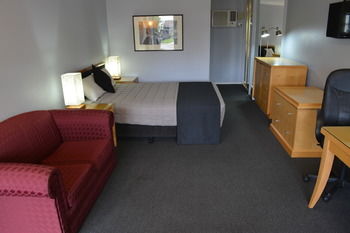 Old Maitland Inn - Accommodation 4U 67