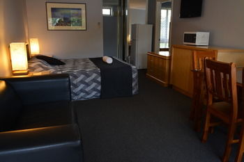 Old Maitland Inn - Accommodation 4U 70