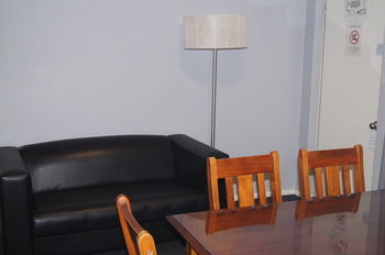 Old Maitland Inn - Accommodation 4U 71
