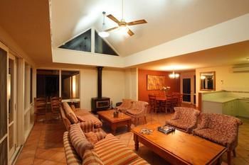 Rothbury Escape - Accommodation 4U 10