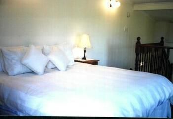 Hill Top Country Guest House - Accommodation 4U 0