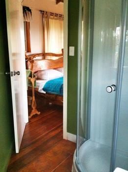 Uluramaya Retreat Cabins - Accommodation 4U 5
