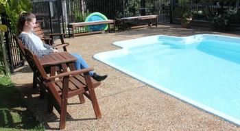Elfin Hill Country Accommodation - Accommodation 4U 19