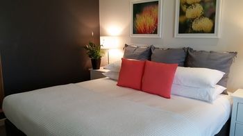 Elfin Hill Country Accommodation - Accommodation 4U 20