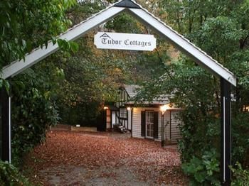 Tudor Cottages Mt Dandenong - Accommodation 4U 4
