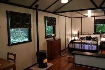 Tudor Cottages Mt Dandenong - Accommodation 4U 18