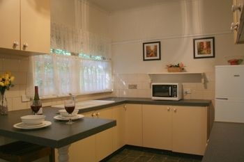 Tudor Cottages Mt Dandenong - Accommodation 4U 24