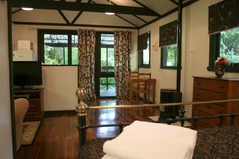 Tudor Cottages Mt Dandenong - Accommodation 4U 25
