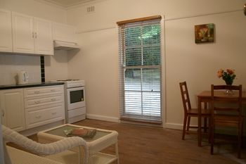 Tudor Cottages Mt Dandenong - Accommodation 4U 26