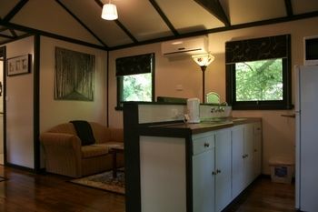 Tudor Cottages Mt Dandenong - Accommodation 4U 29