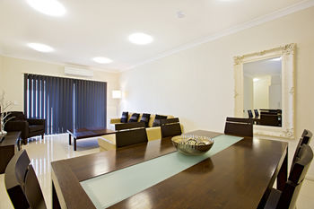 Astina Serviced Apartments - Central - Accommodation 4U 6