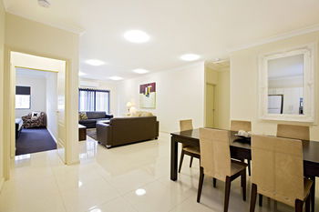 Astina Serviced Apartments - Central - Accommodation 4U 10