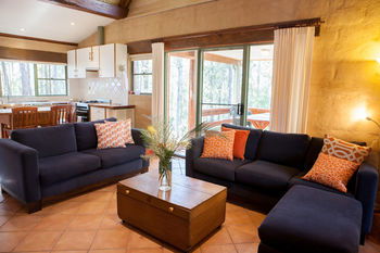 Bawley Bush Retreat And Cottages - Accommodation 4U 34