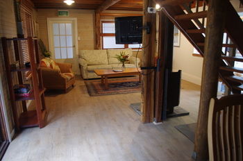 Bawley Bush Retreat And Cottages - Accommodation 4U 73