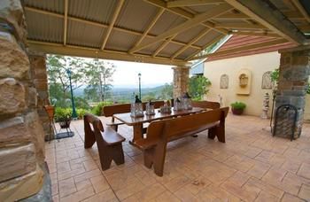 Bimbadeen Mountain Retreat - Accommodation 4U 8