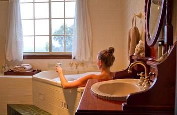 Bimbadeen Mountain Retreat - Accommodation 4U 16