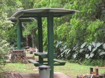 Mapleton Cabins & Caravan Park - Accommodation 4U 1