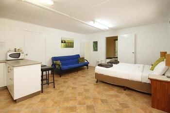 Mapleton Cabins & Caravan Park - Accommodation 4U 16