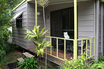 Mapleton Cabins & Caravan Park - Accommodation 4U 32