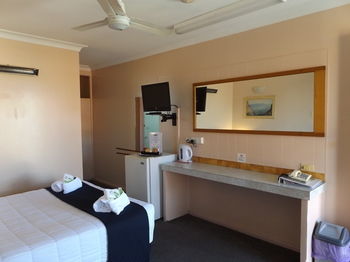 Civic Motel - Accommodation 4U 23