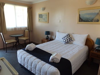 Civic Motel - Accommodation 4U 25