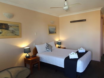 Civic Motel - Accommodation 4U 28