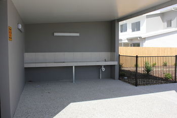 Direct Hotels - Breeze On Brightwater - Accommodation 4U 3