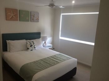 Direct Hotels - Breeze On Brightwater - Accommodation 4U 14