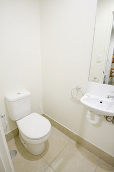 Direct Hotels - Breeze On Brightwater - Accommodation 4U 32