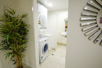 Direct Hotels - Breeze On Brightwater - Accommodation 4U 40