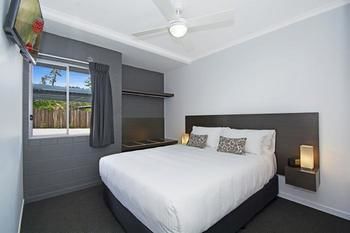 Cooroy Luxury Motel Apartments Noosa - Accommodation 4U 5