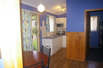 Jervis Bay Cabins - Accommodation 4U 7