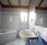 Budgewoi Holiday Park - Accommodation 4U